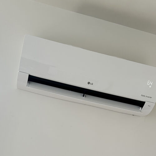 Ductless mini-split head vane detail
